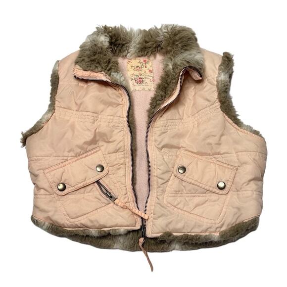 Vintage Baby Pink Fur Y2K Size Small Vest 2000s  Rue 21 - Picture 2 of 5